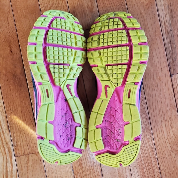 Nike Revolution 2 - Picture 4 of 4